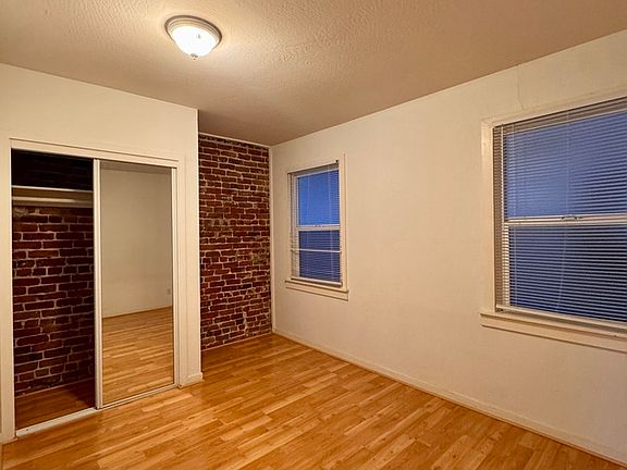 5th image of 738 Stockton St