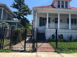 1925 Peniston St, New Orleans, LA 70115