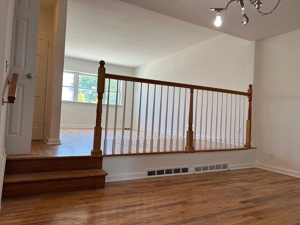 1st image of 3288 Griswold Ave #2