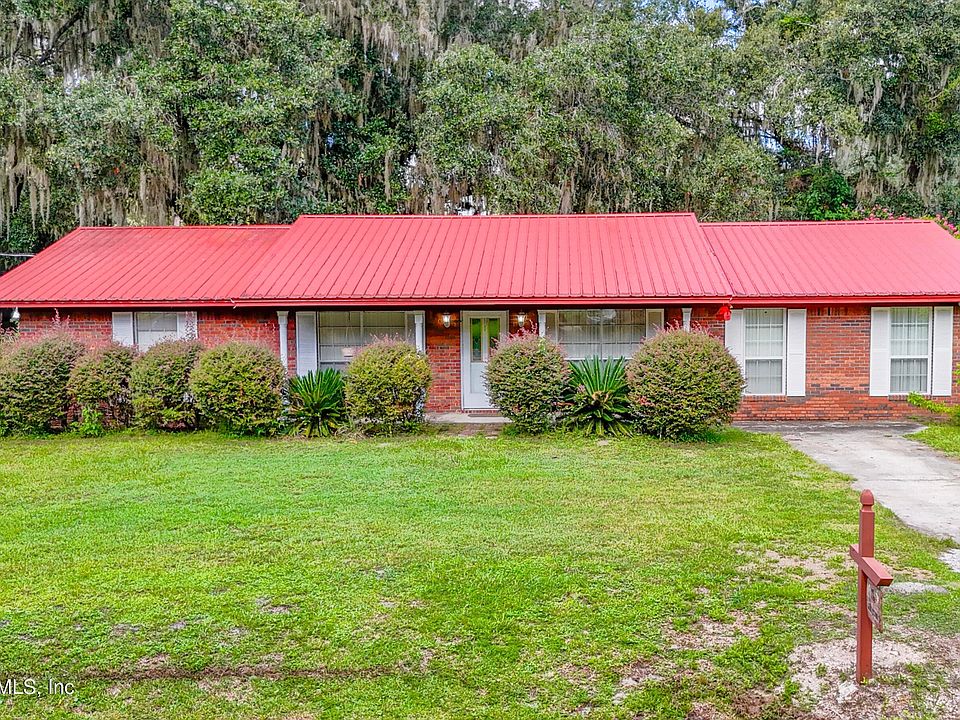 1st image of 234 SE EMERSON Court