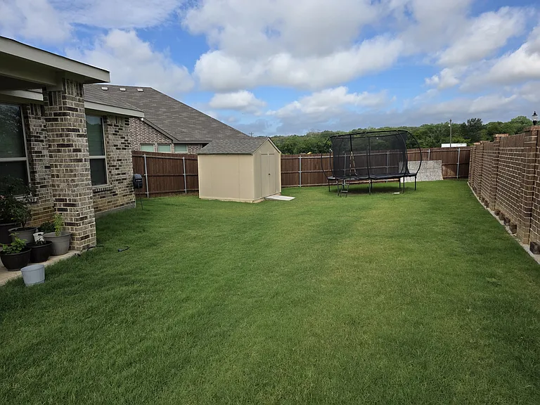 454 Oliver Ct — Photo 17