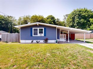 850 Scherger Ave, East Patchogue, NY 11772