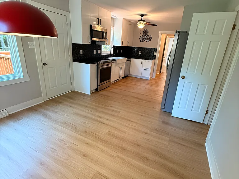14213 Aldengate Rd — Photo 13