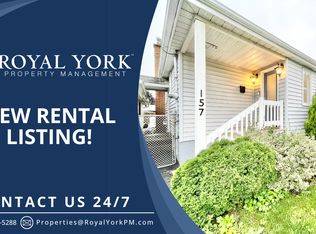 157 Ridge St #1, Hamilton, ON L9A2X4