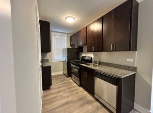 721 W Brompton Ave #53, Chicago, IL 60657