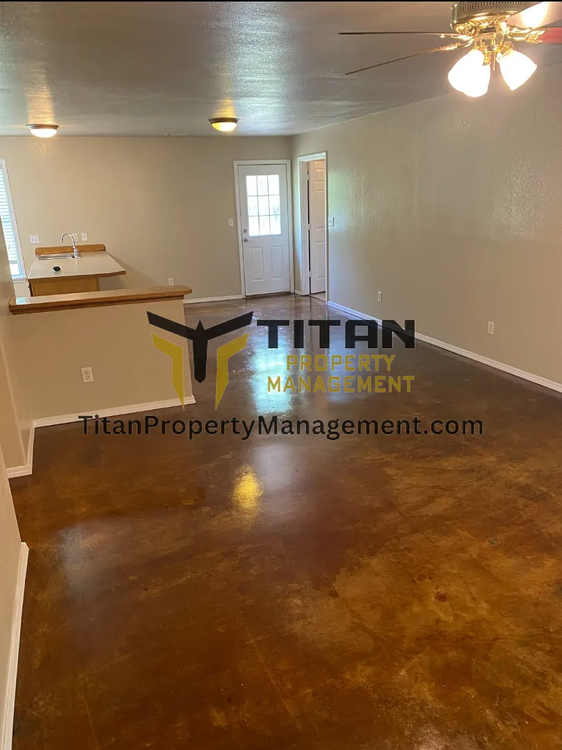 Building Photo - 2784 Gattin Rd