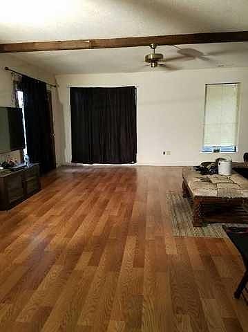 2nd image of 916 S 6th St