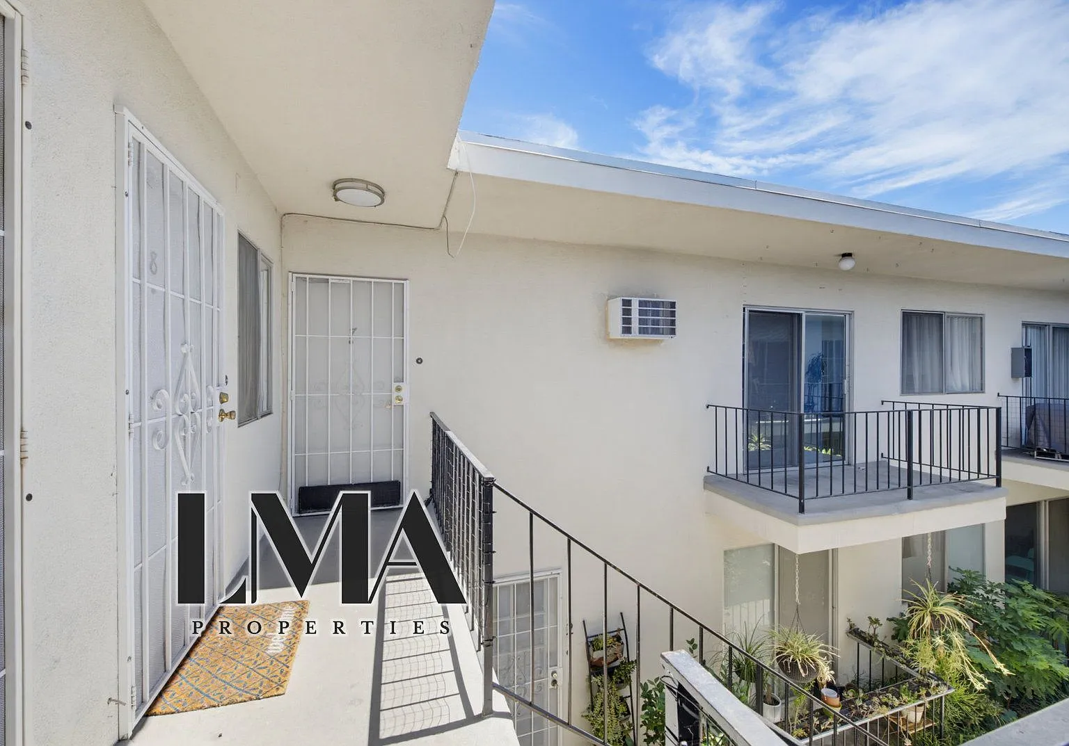 2 bed, 2.0 bath, 1000 sqft, $2,895 — Photo 2