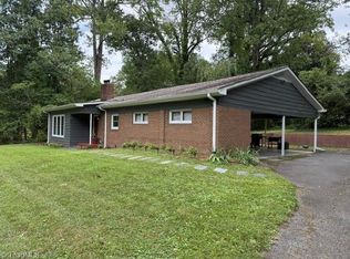138 Circle Dr, Thomasville, NC 27360