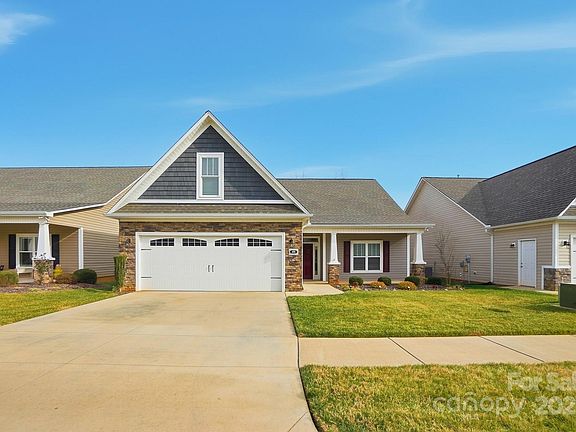 2nd image of 870 Wisteria Way