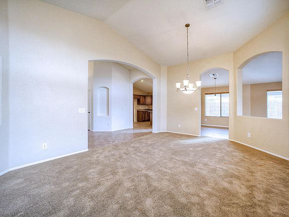 4th image of 4719 W Magdalena Ln