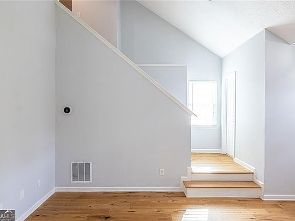 3rd image of 2846 Ashbury Heights Rd