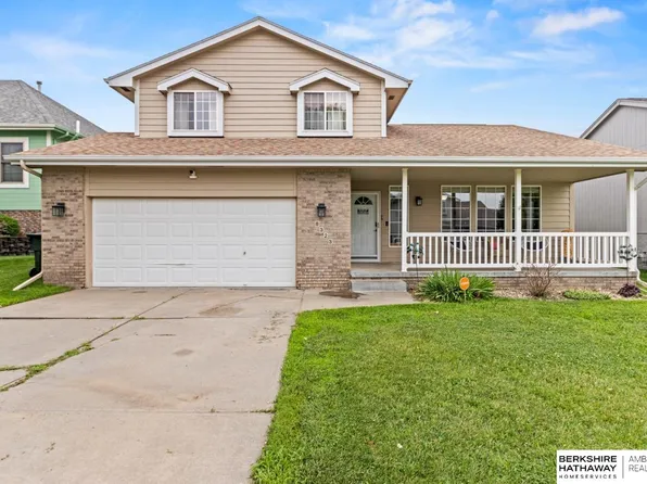 8323 Sheffield St, Omaha, NE 68122