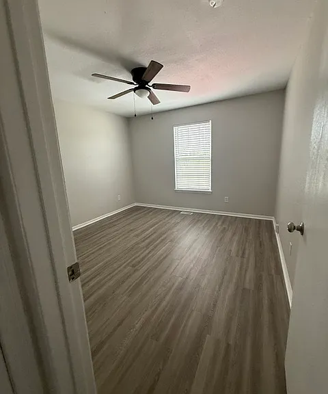 8702 N Cleveland Ave — Photo 9
