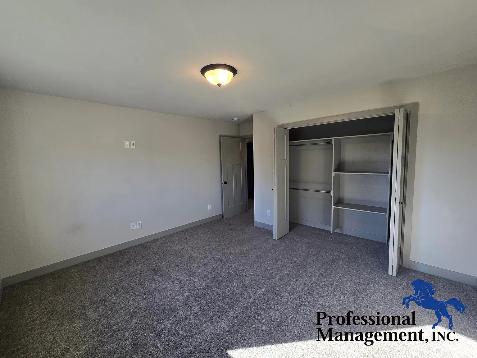 3 bed, 2.5 bath, 2008 sqft, $1,995 — Photo 4