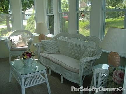 Sun porch
						:
						Three season sun-porch with ceiling fan and access to patio.