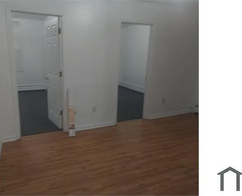 207 Bayview Ave — Photo 5