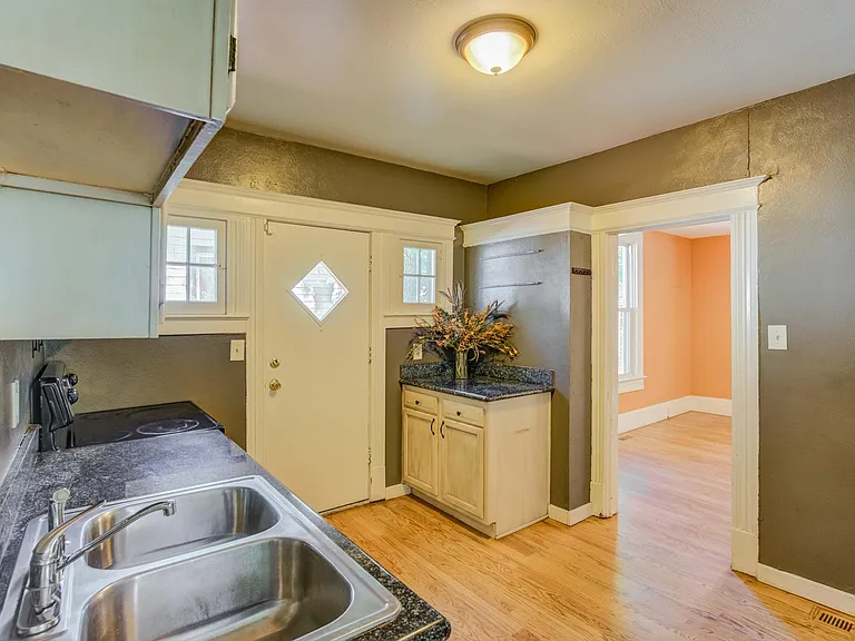 421 E Saint Vrain St — Photo 18