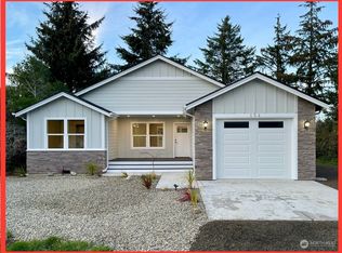 154 Seagate St, Ocean Shores, WA 98569