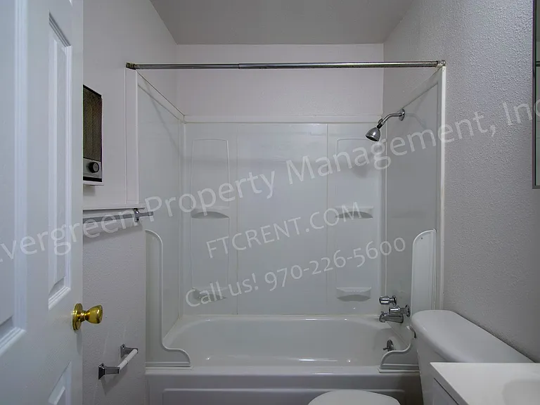 500 W Laporte Ave — Photo 18