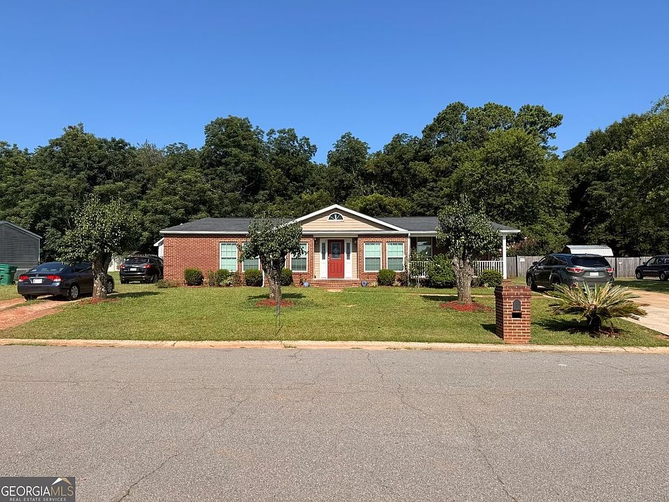 1st image of 319 Brighton Dr