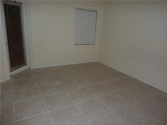 5th image of 9999 Summerbreeze Dr APT 907
