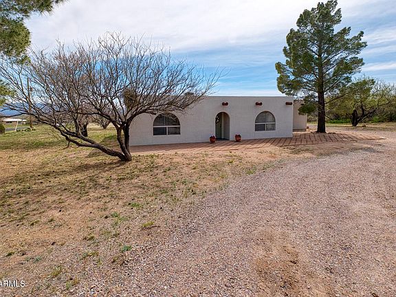 2nd image of 8049 S HIGH Road