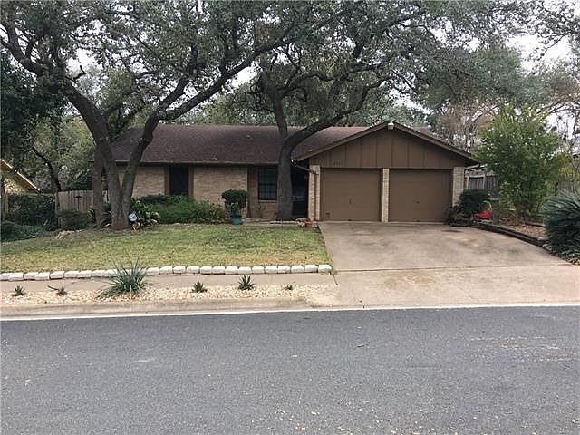 1st image of 2717 Deeringhill Dr