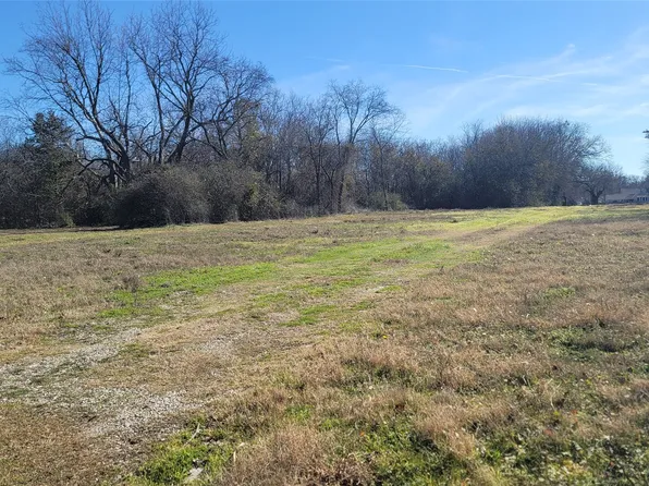 E Burks St, Pilot Pt, TX 76258