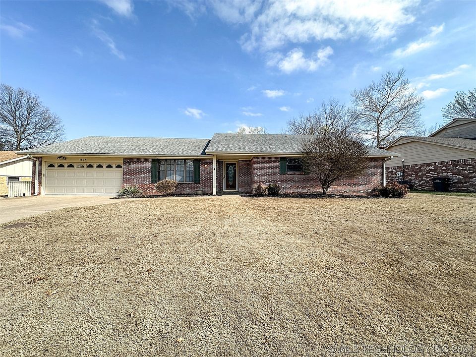 1st image of 1124 Lariat Dr