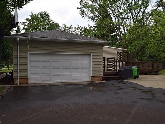 5th image of 7460 McLellan Dr