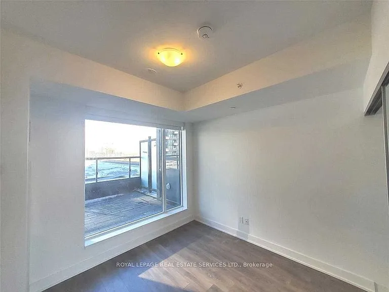 2485 Taunton Rd #516 — Photo 9