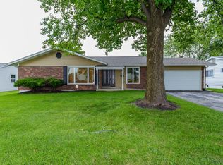 1752 Craig Rd, Saint Louis, MO 63146