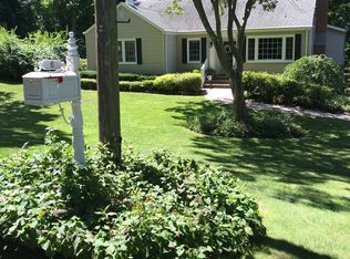 6 Huyler Rd, Setauket, NY 11733
