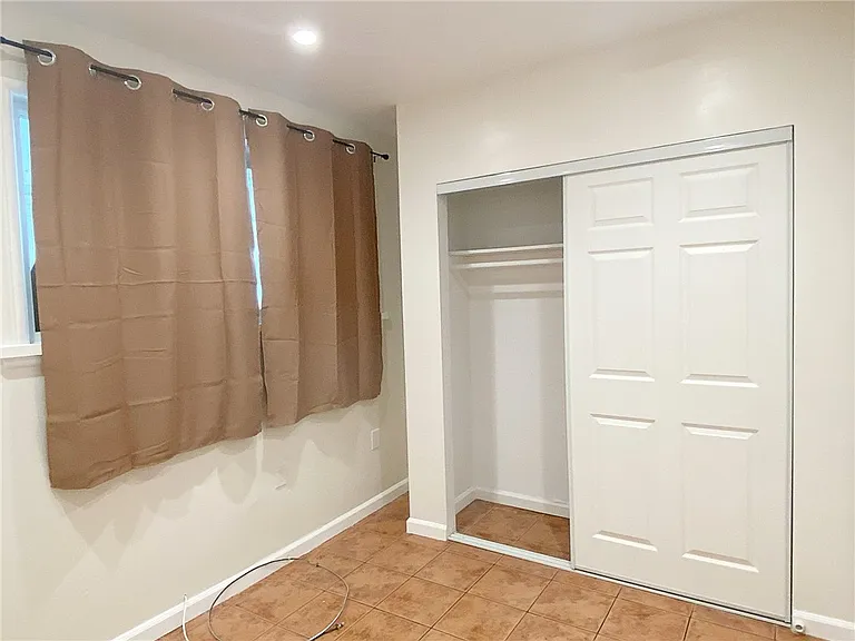 11125 Freer St #B — Photo 7