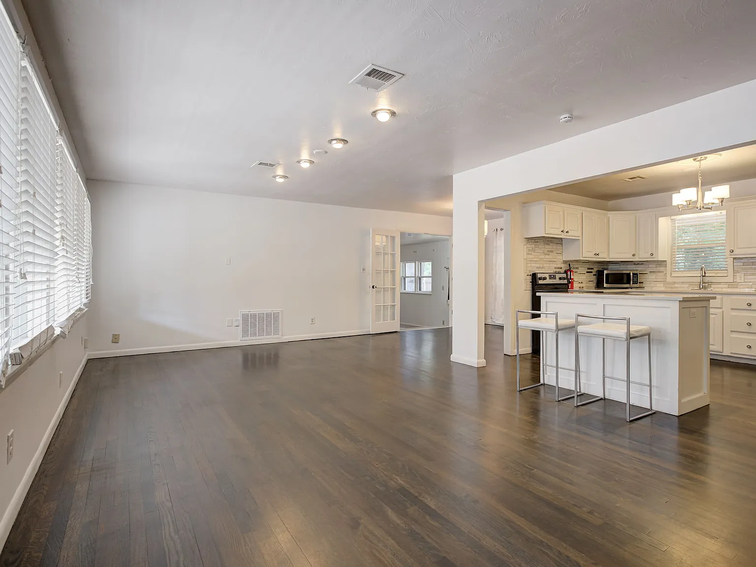 1227 West Brooks Street - 1 — Photo 3