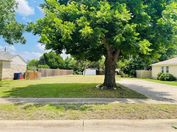 1416 Williams Dr, Garland, TX 75042