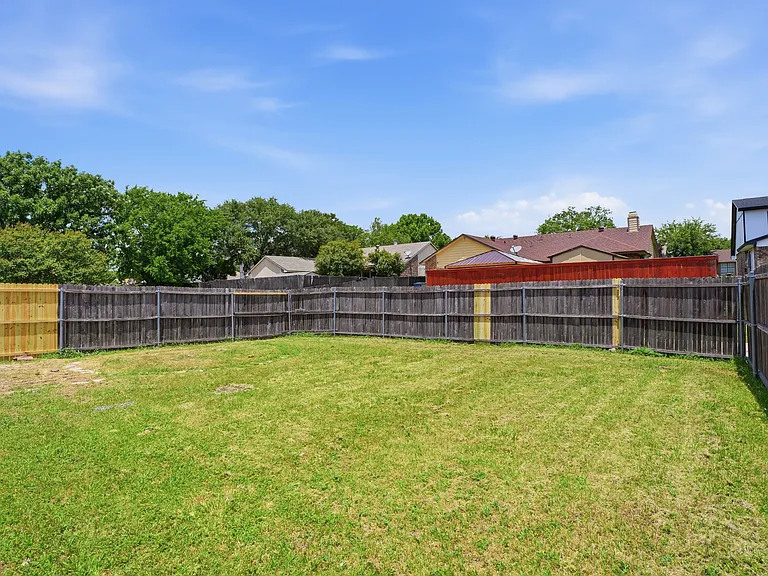 1373 Oakbluff Dr — Photo 21