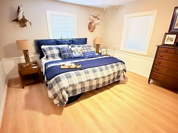 5th image of 498 Turkey Creek Cir