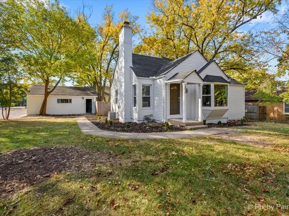3858 Fairview Ave, Downers Grove, IL 60515
