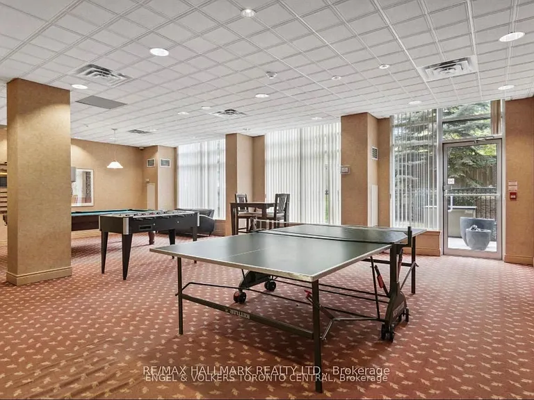 19 Barberry Pl #416 — Photo 18