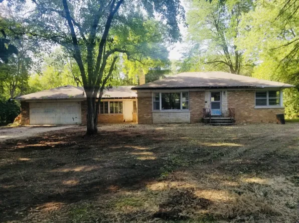 3680 Deerfield Rd, Riverwoods, IL 60015