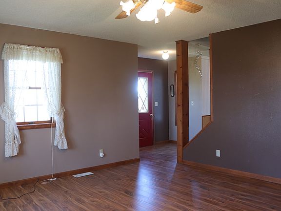 4th image of 28384 Benton Way