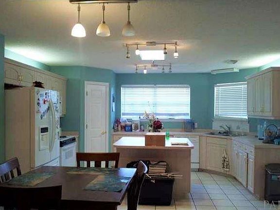 3rd image of 1232 Tiffany Dr