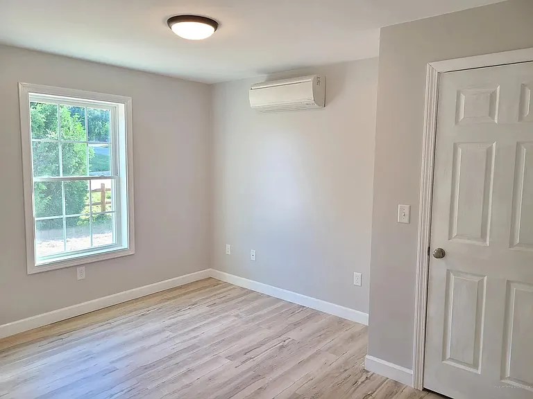 19 Clearwater Ave — Photo 12
