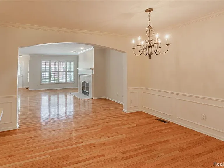 159 Allenhurst Ave — Photo 20