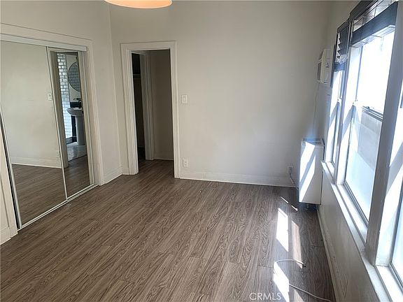 4th image of 1145 S New Hampshire Ave APT 3