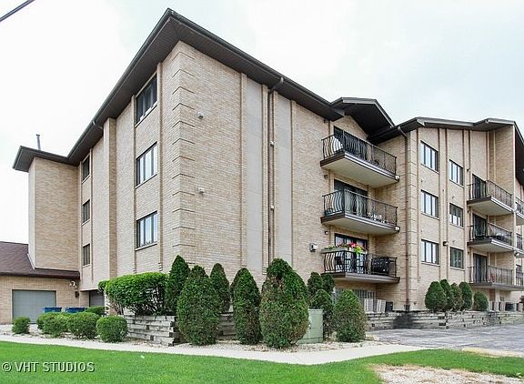 2nd image of 11020 S Keating Ave APT 303
