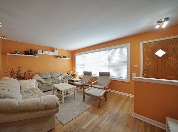 3rd image of 3455 N Oketo Ave #1