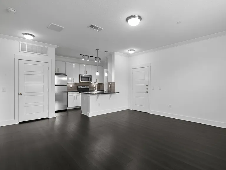 Stainless Steel Appliances | Apartments Conroe | The Towers Woodland Stainless Steel Appliances | Apartments Conroe | The Towers Woodland